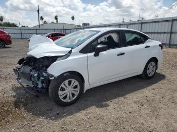  Salvage Nissan Versa