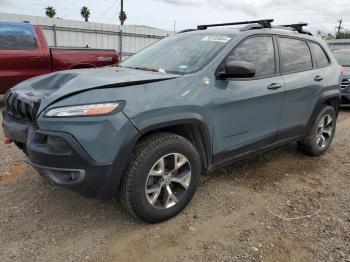  Salvage Jeep Cherokee