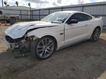  Salvage Ford Mustang