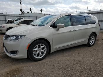  Salvage Chrysler Pacifica