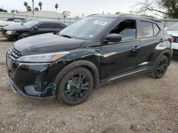  Salvage Nissan Kicks