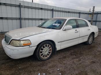  Salvage Lincoln Towncar