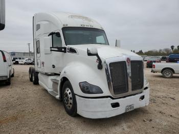  Salvage Kenworth Constructi