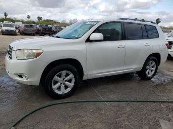  Salvage Toyota Highlander