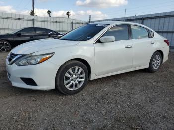  Salvage Nissan Altima