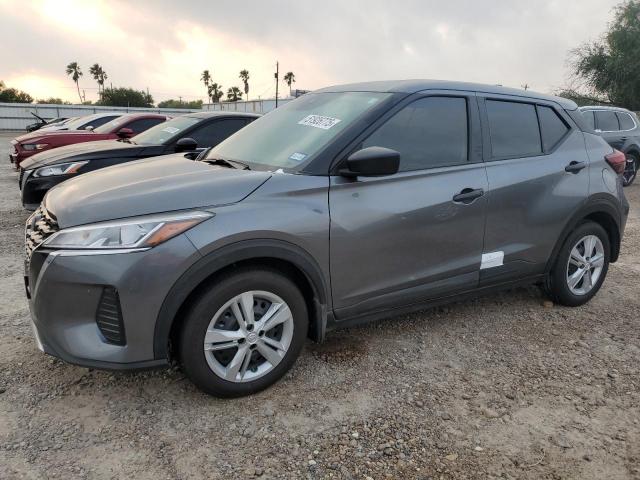  Salvage Nissan Kicks
