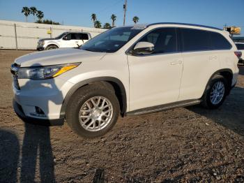  Salvage Toyota Highlander