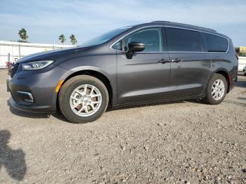  Salvage Chrysler Pacifica