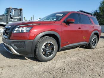  Salvage Nissan Pathfinder