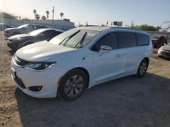  Salvage Chrysler Pacifica