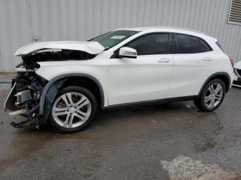  Salvage Mercedes-Benz GLA