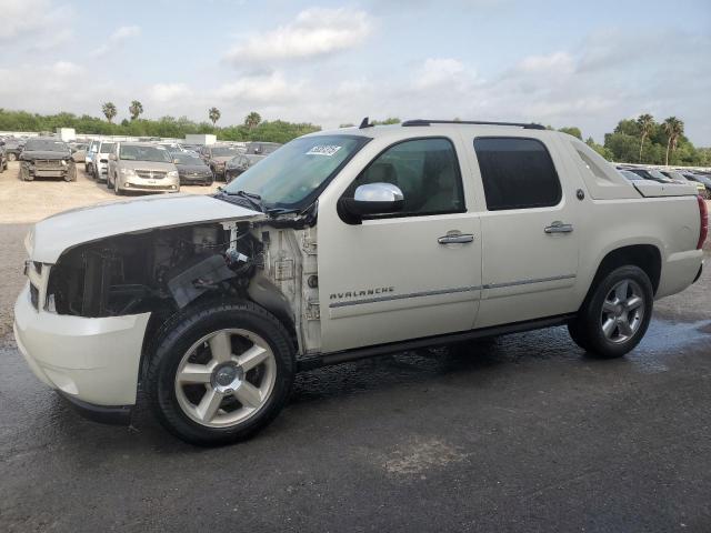  Salvage Chevrolet Avalanche