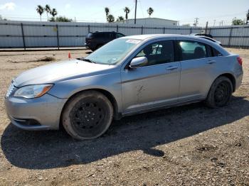  Salvage Chrysler 200