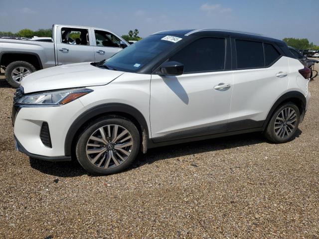  Salvage Nissan Kicks