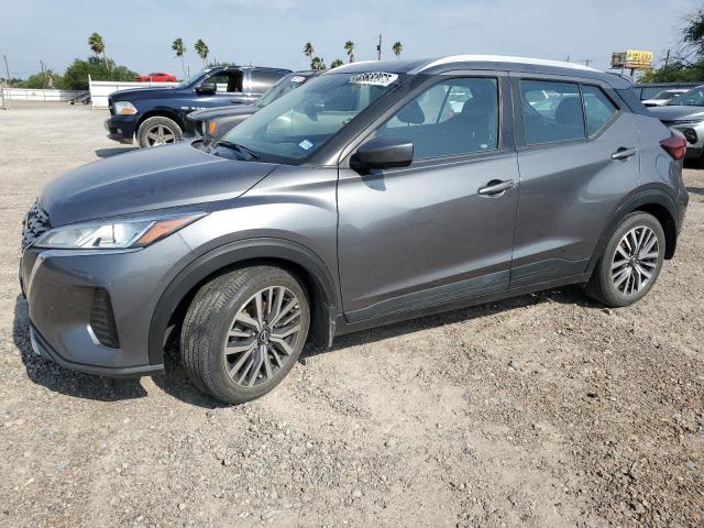  Salvage Nissan Kicks