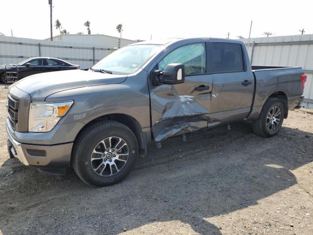  Salvage Nissan Titan