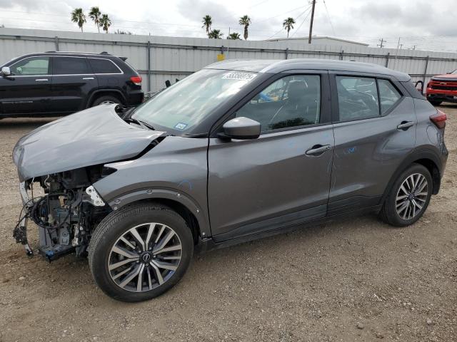  Salvage Nissan Kicks