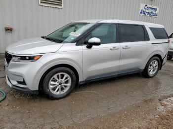  Salvage Kia Carnival