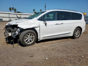  Salvage Chrysler Pacifica