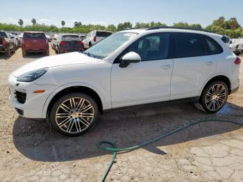  Salvage Porsche Cayenne