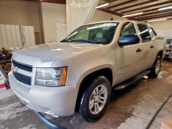  Salvage Chevrolet Avalanche