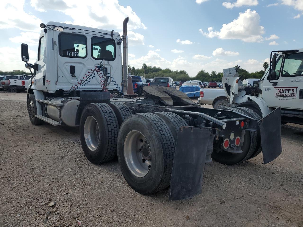 Freightliner Cascadia 1 Image 10