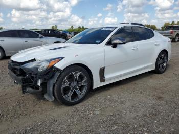  Salvage Kia Stinger