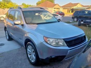  Salvage Subaru Forester