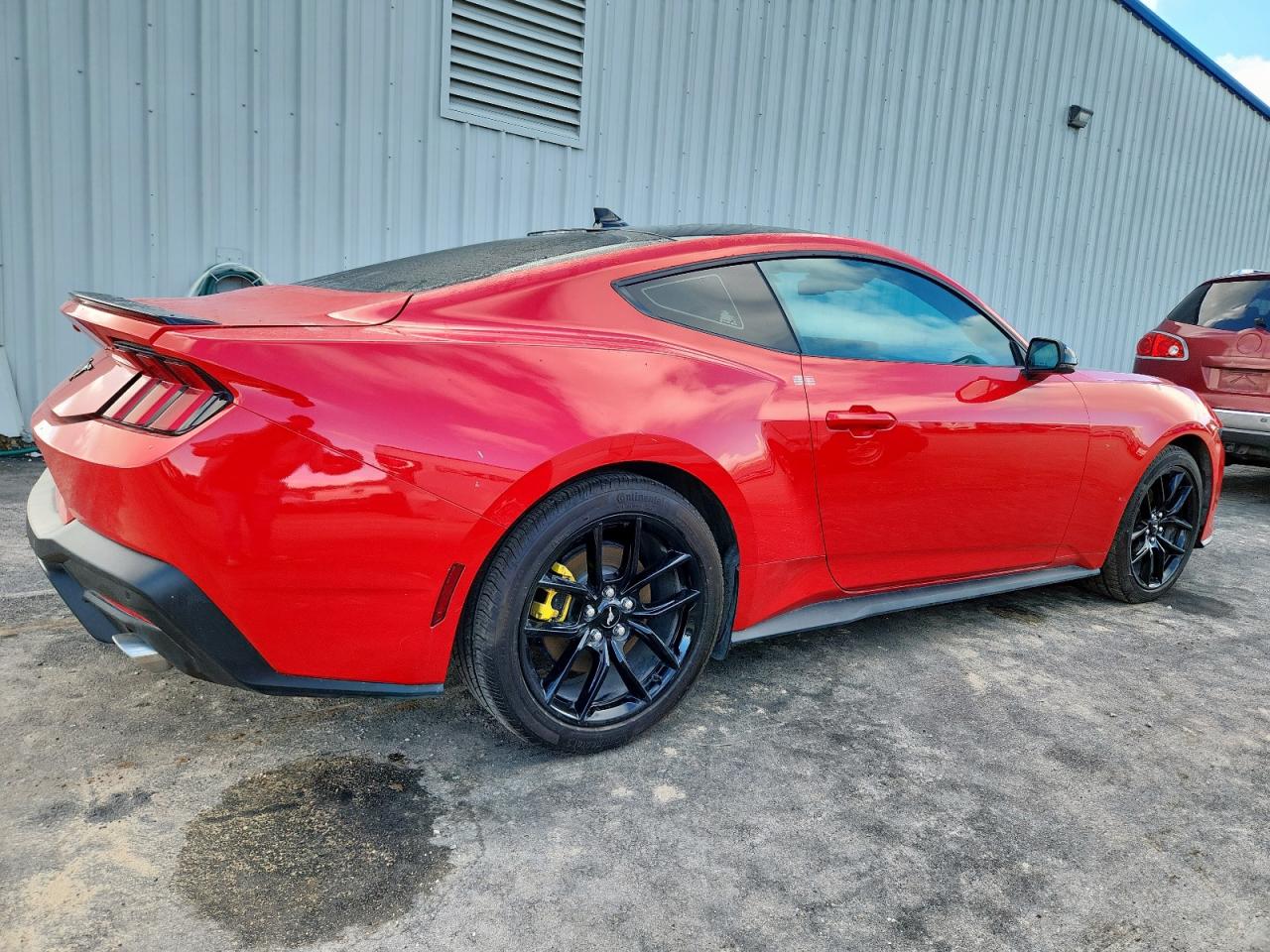 Ford Mustang Image 12