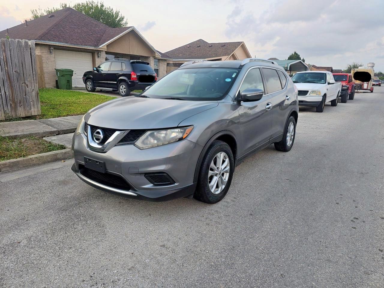 Nissan Rogue S Image 5