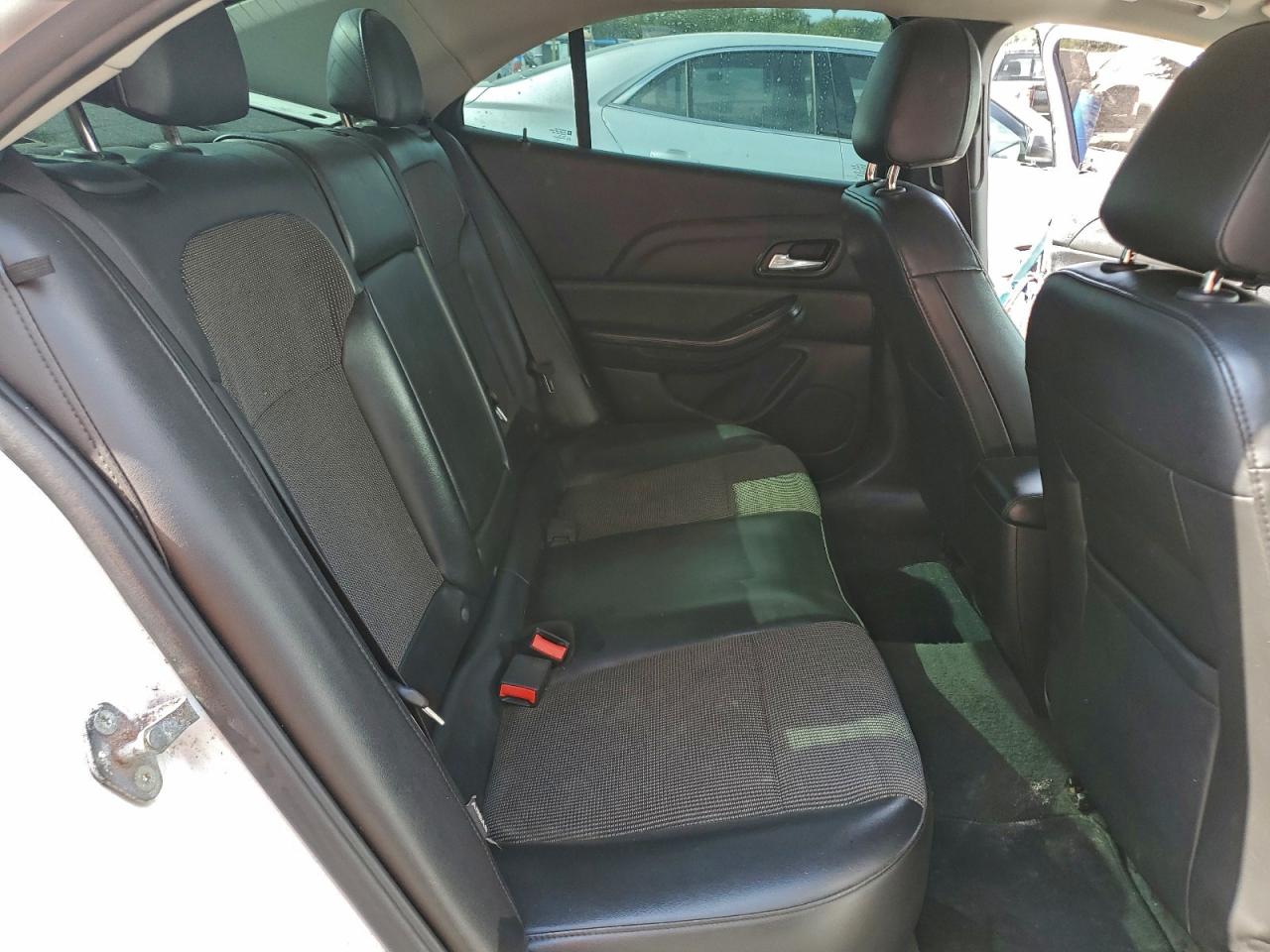 Chevrolet Malibu 1lt Image 9