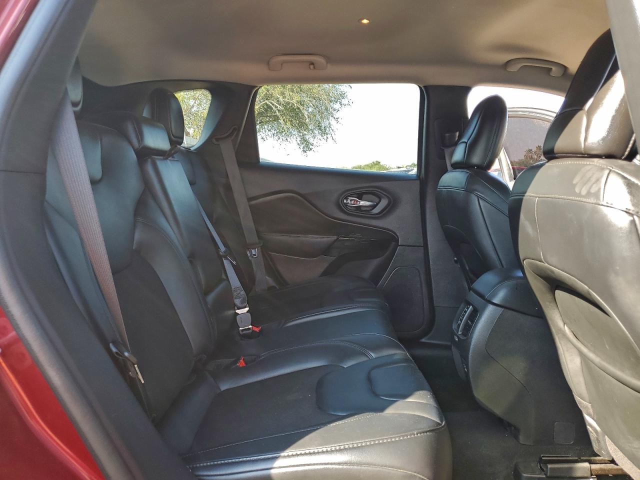 Jeep Grand Cherokee Latitude Plus Image 6