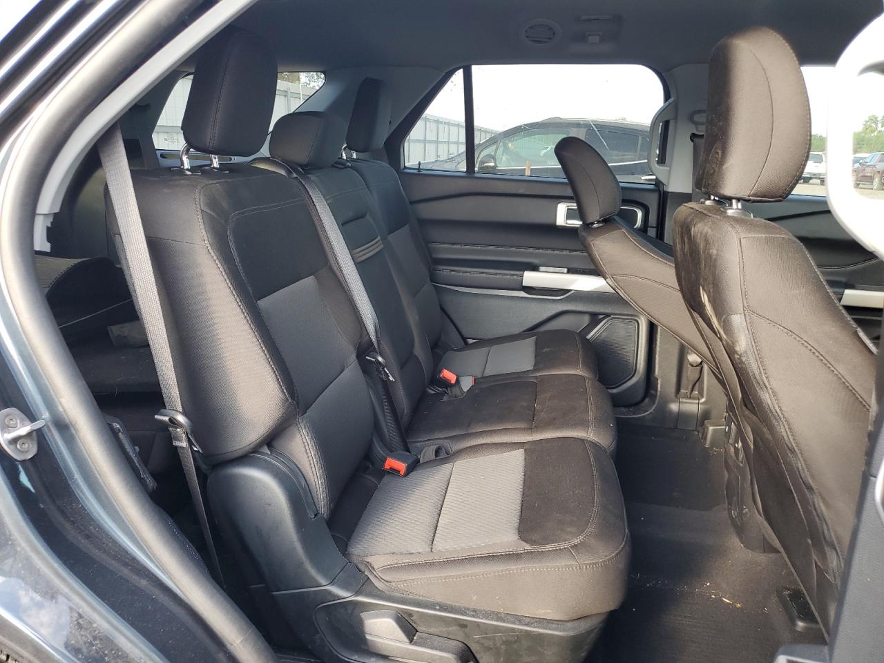 Ford Explorer Xlt Image 12