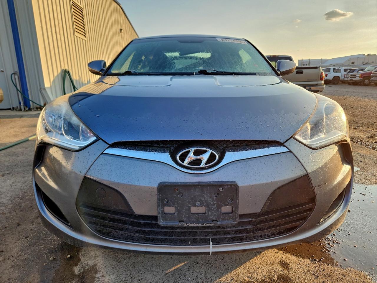 Hyundai VELOSTER Image 3