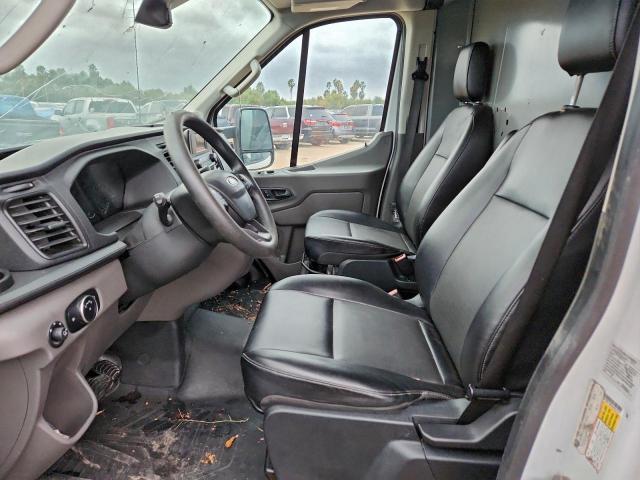 Ford Transit T-250 Image 13