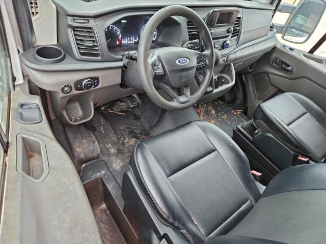 Ford Transit T-250 Image 8