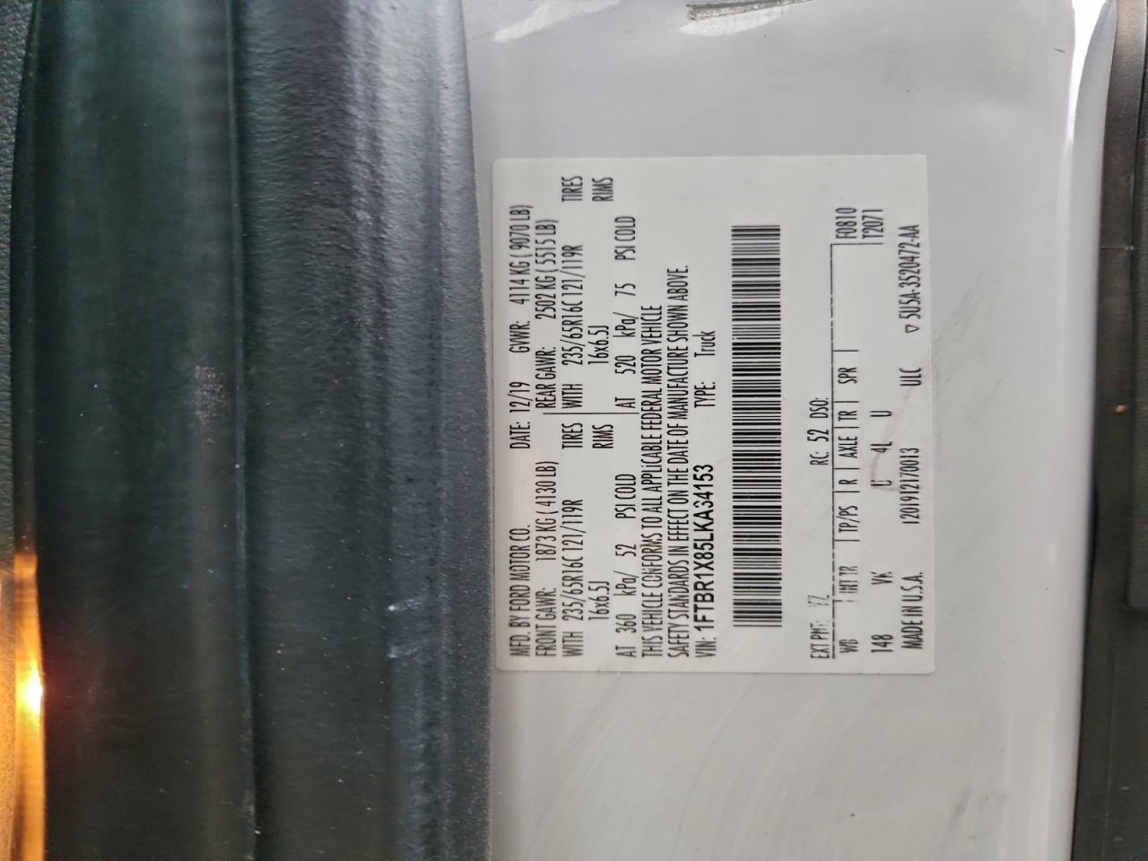 Ford Transit T-250 Image 11