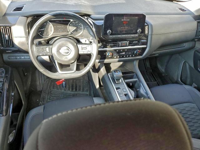 Nissan Pathfinder Sv Image 9