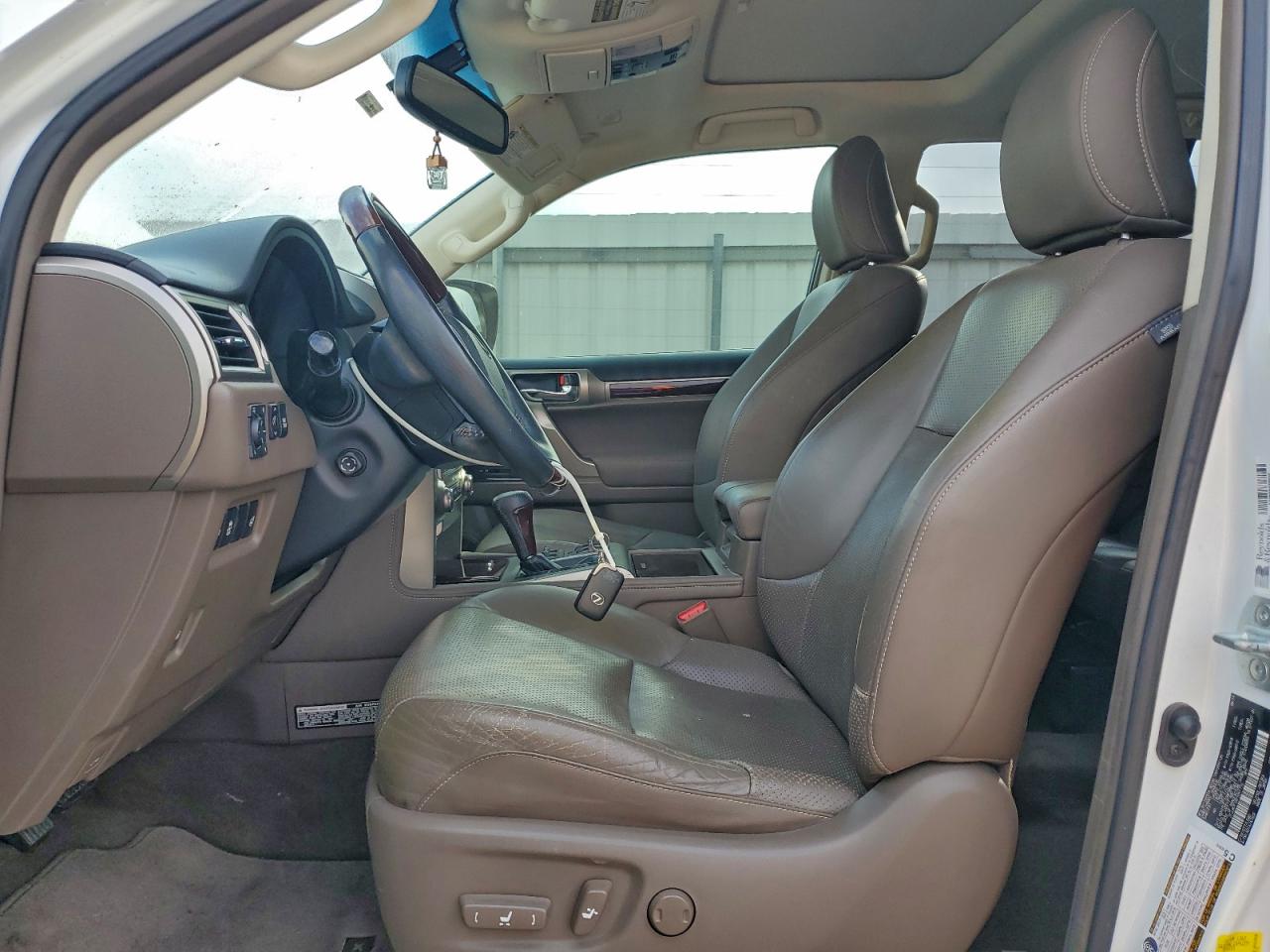 Lexus Gx 460 Premium Image 10