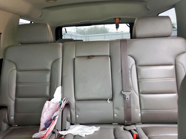 GMC Yukon Denali Image 2