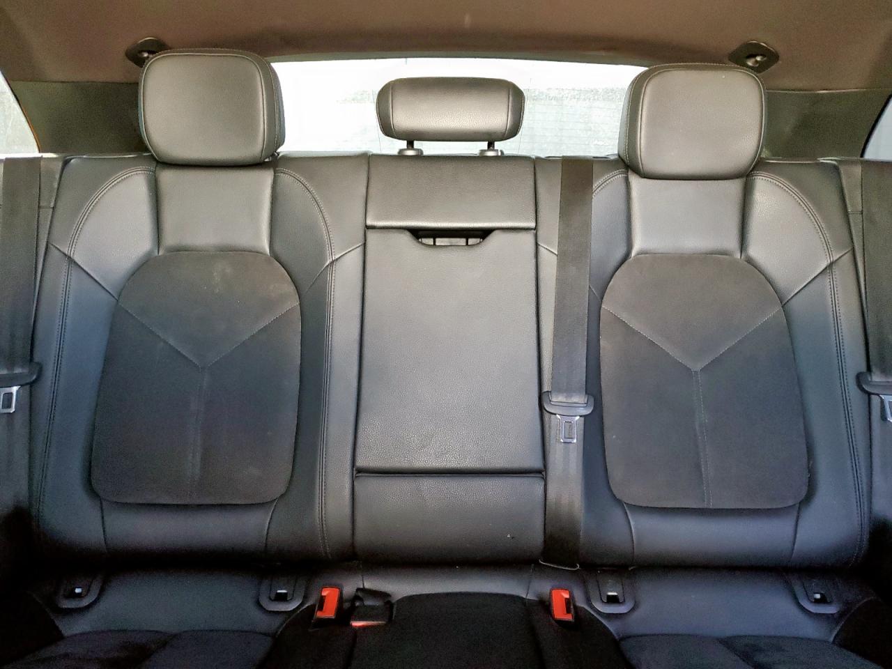 Porsche Macan S Image 13