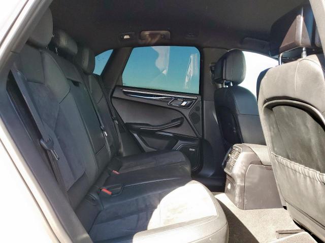 Porsche Macan S Image 2