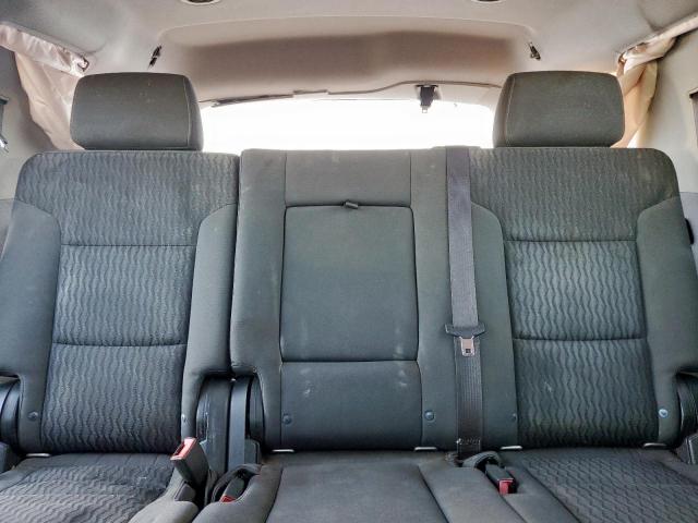 GMC Yukon Sle Image 6