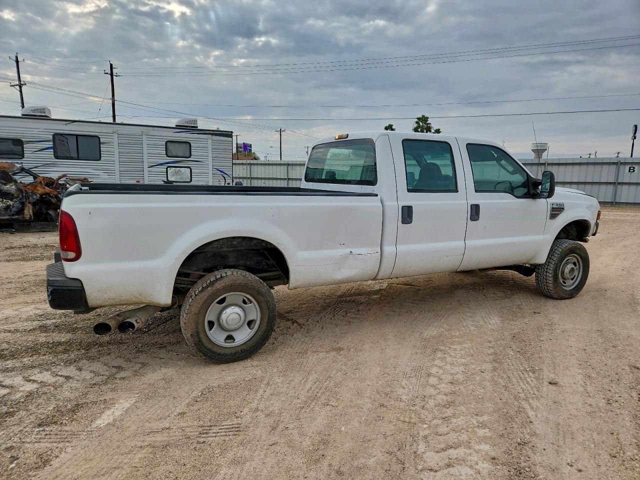 Ford F-350 Super Duty Image 3