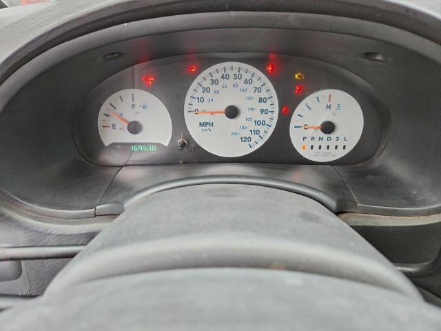 Chrysler Minivan Image 7