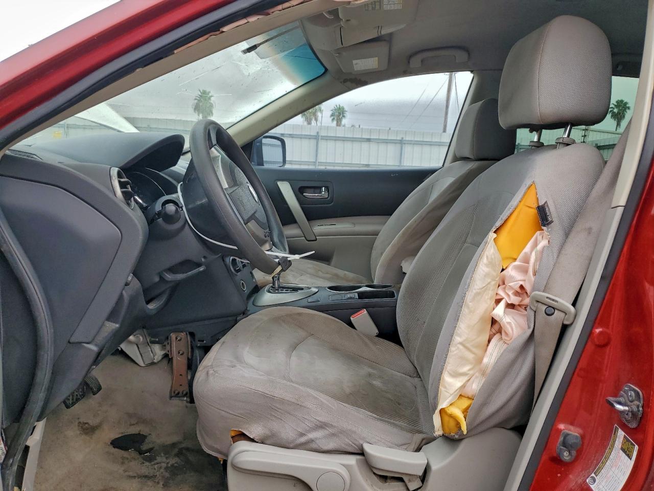 Nissan Rogue S Image 9