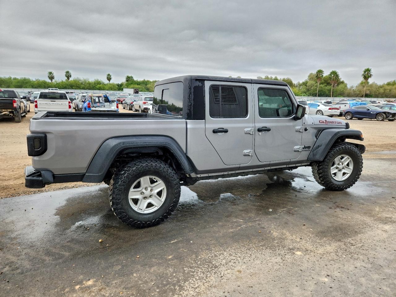 Jeep Gladiator Sport Image 5