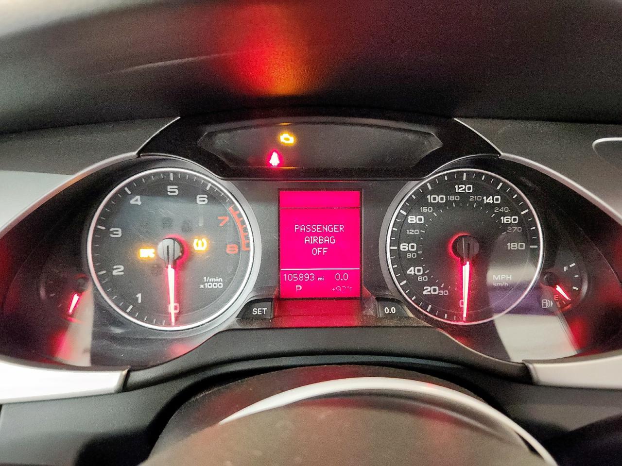 Audi A4 Premium Image 10