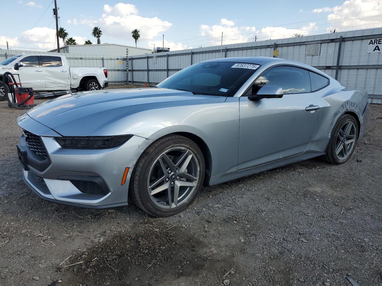 Ford Mustang Image 1