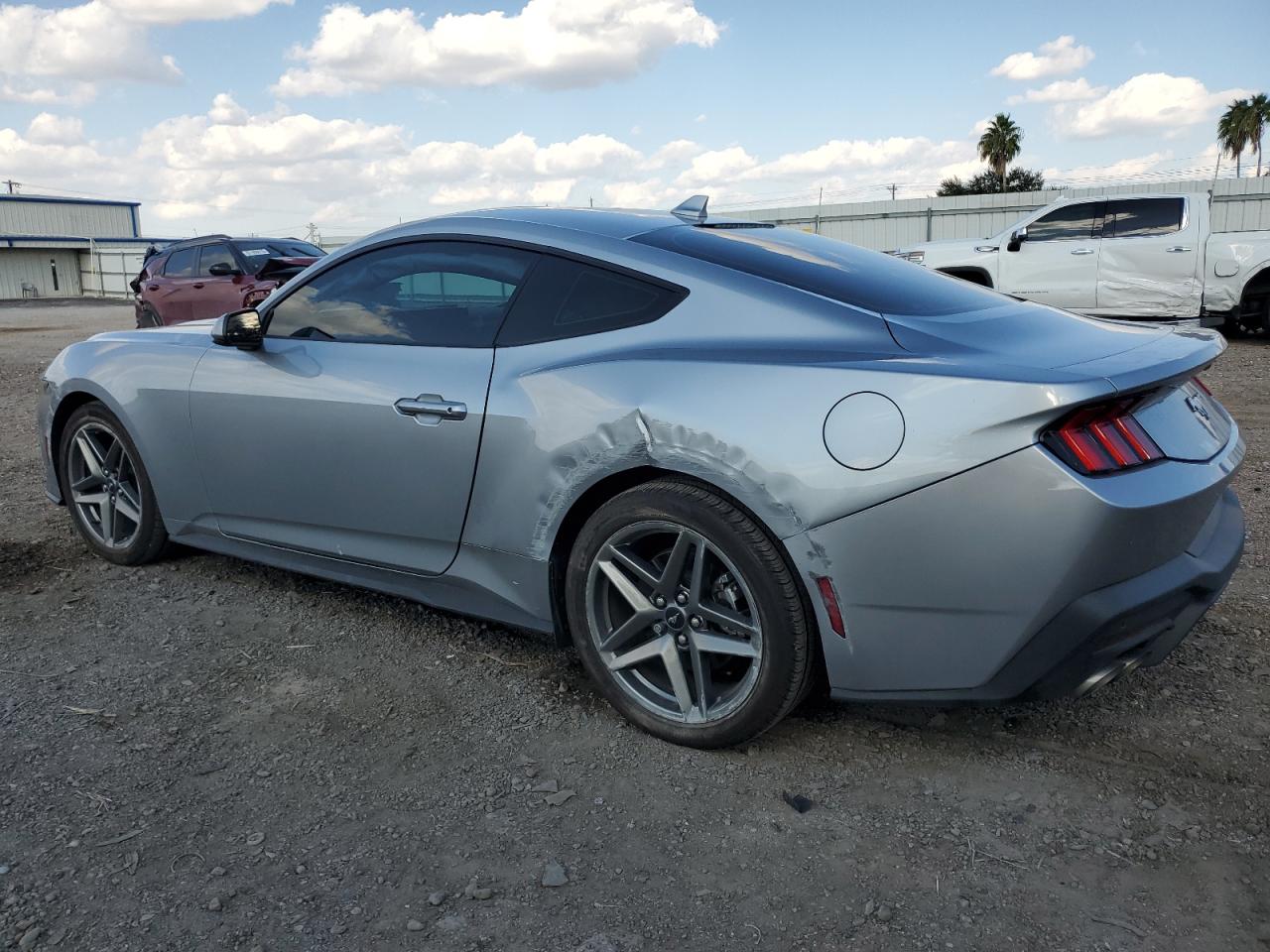 Ford Mustang Image 4